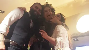 A dat peste cap shot după shot. Corina a făcut show pentru adulţi, cu mireasa, sub ochii...