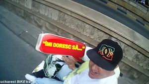 LECTIE de viata data de un barbat intr-un carucior cu rotile! Omul care a incercat sa-l ajute a ramas masca: "M-a marcat"