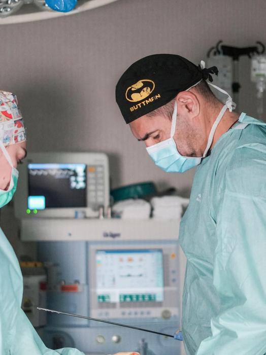 Medic estetician, ucis în plină zi în cabinetul său din Marbella. Dr. Alexander nu a mai putut fi salvat