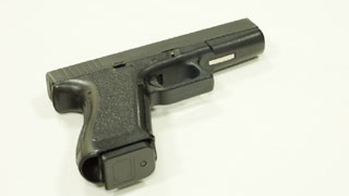 Un copil de un an si patru luni a fost tinut ostatic de un barbat inarmat!