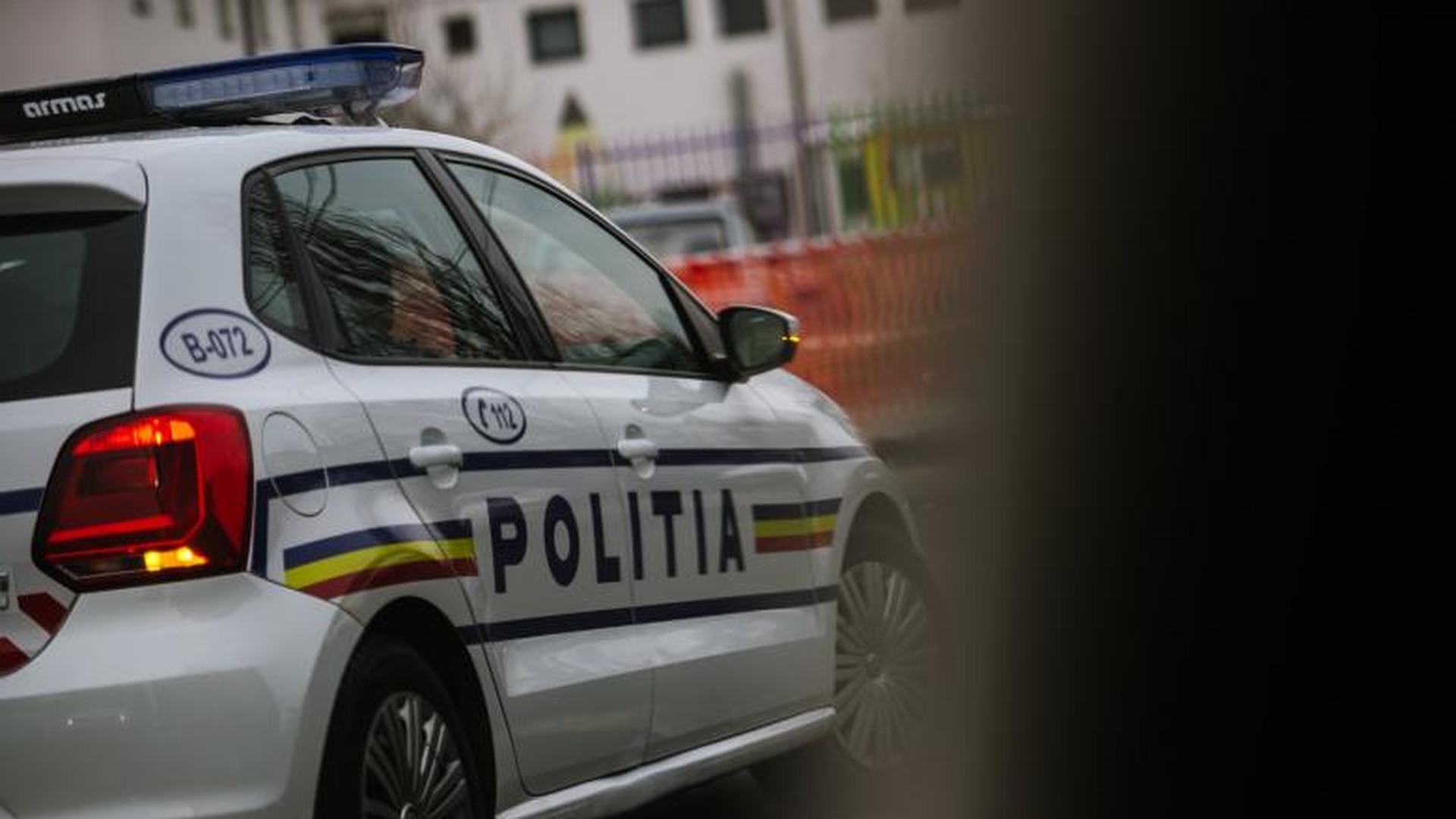 Un cuplu din Prahova, audiat după ce a cumpărat bunuri de lux cu bani furați. Prejudiciul este de peste 200.000 de lei