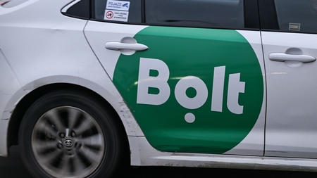 Nu e banc! Câți bani a făcut un șofer de Bolt din Capitală, în noaptea de Revelion