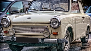 Nu e o glumă! Cu cât se vinde în 2025 un Trabant vechi de 34 de ani