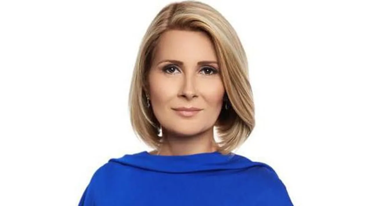 Cum arăta Alessandra Stoicescu în tinereţe. Când credeţi că era mai frumoasă? Atunci sau acum? (FOTO & VIDEO)