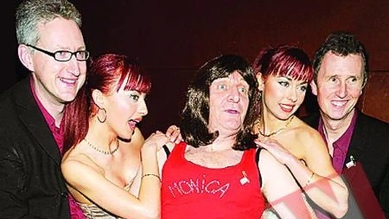 Cheeky Girls au pozat goale