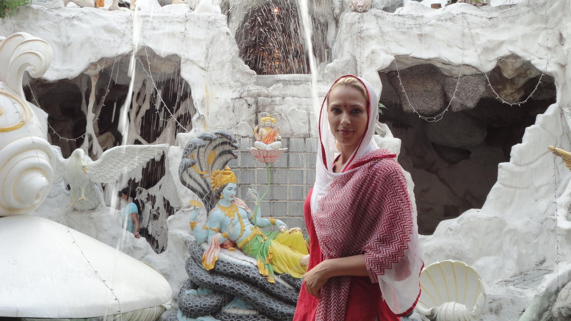 Iulia Vântur vorbeşte despre experienţa ei în India: "Acolo m-am simţit ca acasă şi m-am descoperit pe mine"