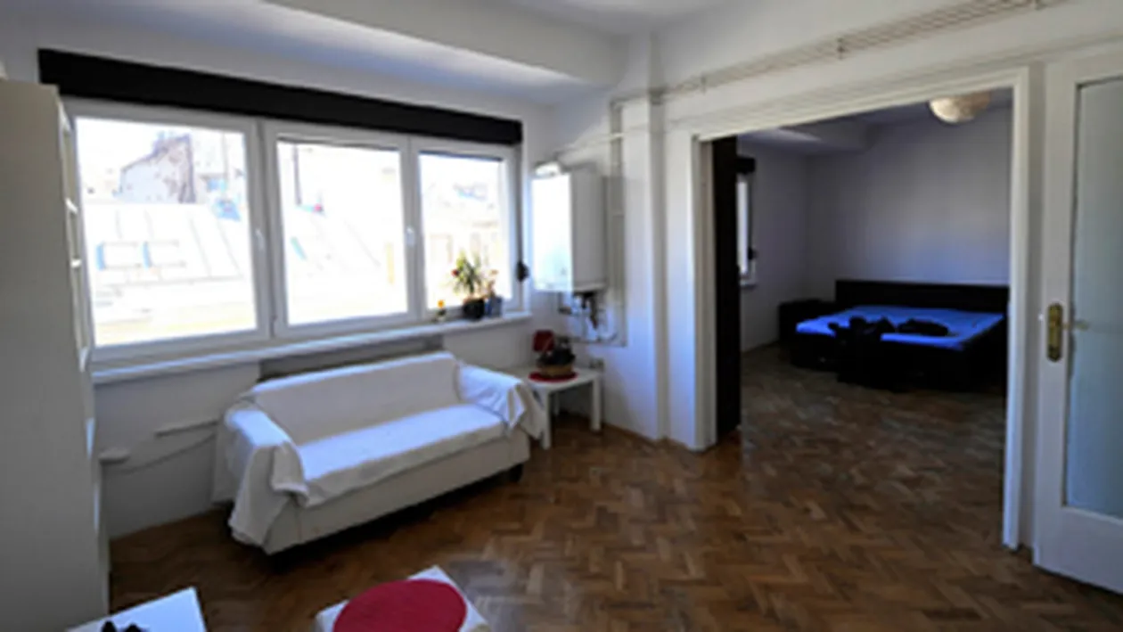 O femeie din Bihor a fost arestata pentru trafic de influenta! A cerut 20.000 de euro si o grasoniera drept mita!