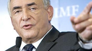 Dominique Strauss-Kahn si sotia sa au sosit in Franta