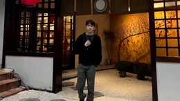 A renunțat la studii și a devenit milionar. Povestea tânărului de 25 de ani care și-a pensionat anticipat părinții