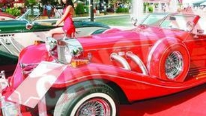 Radu Mazare scoate masinile de epoca pe strazile din Mamaia