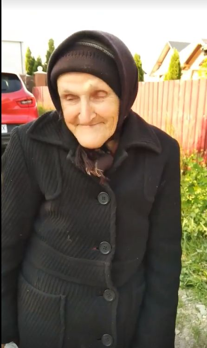 Povestea unei bătrâne de 80 de ani din Iași a înduioșat o țară întreagă! Imaginile durerii cu bunicuța care n-are din ce trăi: „Mor tânjind la o banală salată!”