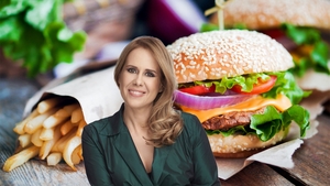 Mihaela Bilic prezintă dieta cu fast-food: Cum să slăbești 12 kg în 2 luni, mâncând burgeri, pizza și șaorma cu de toate
