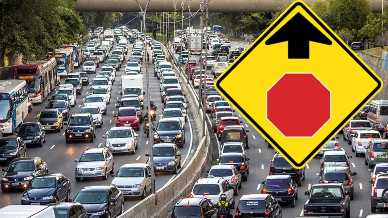 Semnul de circulație din România care îi induce în eroare pe șoferi. Ce trebuie să faci dacă întâlnești octogonul roșu cu săgeată neagră