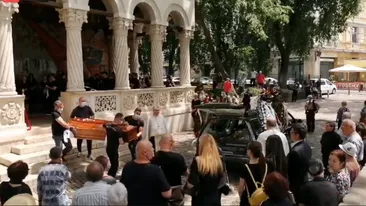 Imagini cutremurătoare! Costin Mărculescu este scos din capelă!