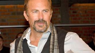 VIDEO Kevin Costner se afla in Romania! "V-ati luat tara inapoi acum 20 de ani! Sunteti puternici!"