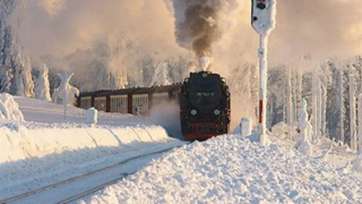 Cinci linii de cale ferata au fost inchise, iar pe sapte se circula cu restrictii!