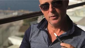Unde s-a infectat Mugur Mihăescu cu COVID. “Acolo sunt sute de mii de cazuri pe zi” + Ce simptome are actorul