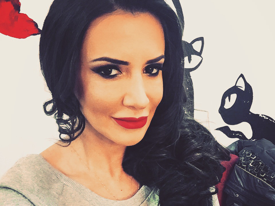 Mara Bănică s-a accidentat în platoul „Xtra Night Show”! Primele declaraţii după întâmplarea nefericită