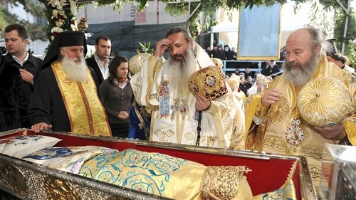 Ce minuni a făcut Sfânta Cuvioasa Parascheva