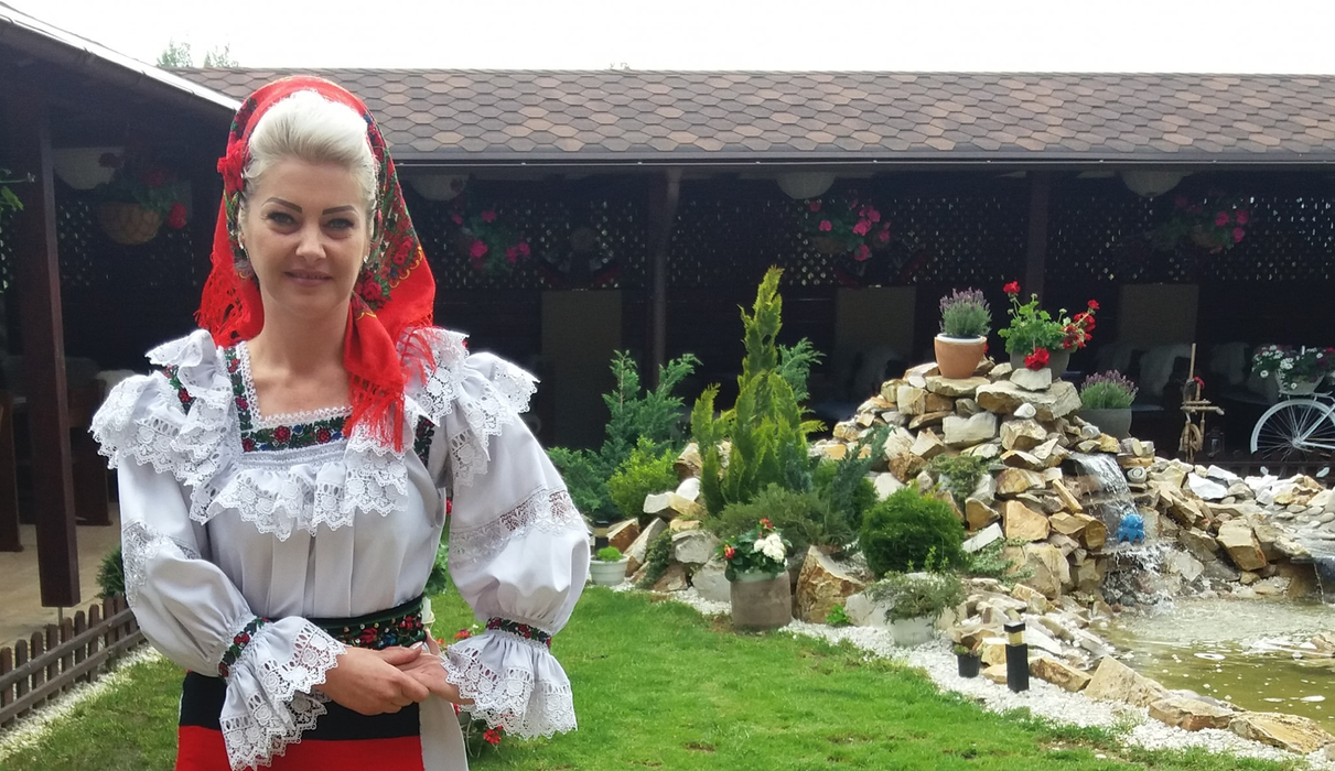 Anamaria Pop împlinise de curând 36 de ani. Ce frumoasă era cântăreața