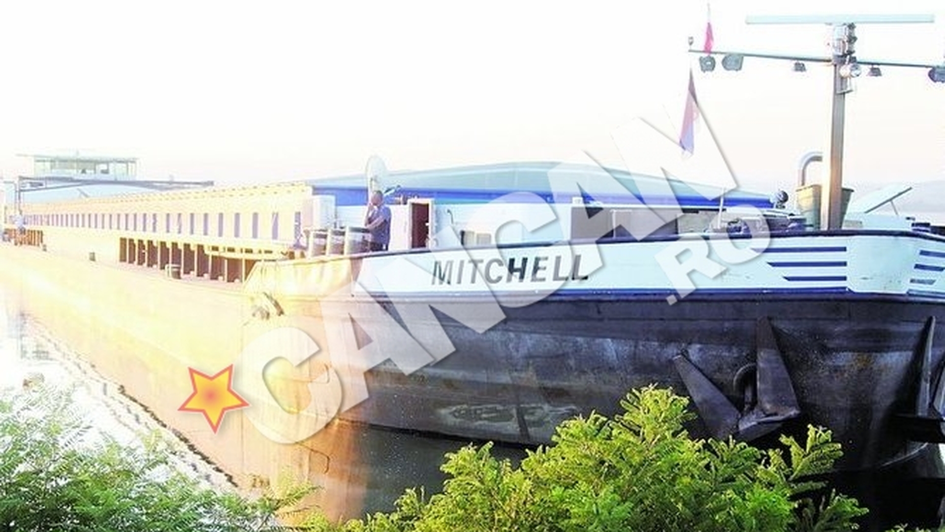 Accident naval pe Dunare, din cauza oboselii timonierului vasului Mitchell. A adormit la carma si a lovit malul