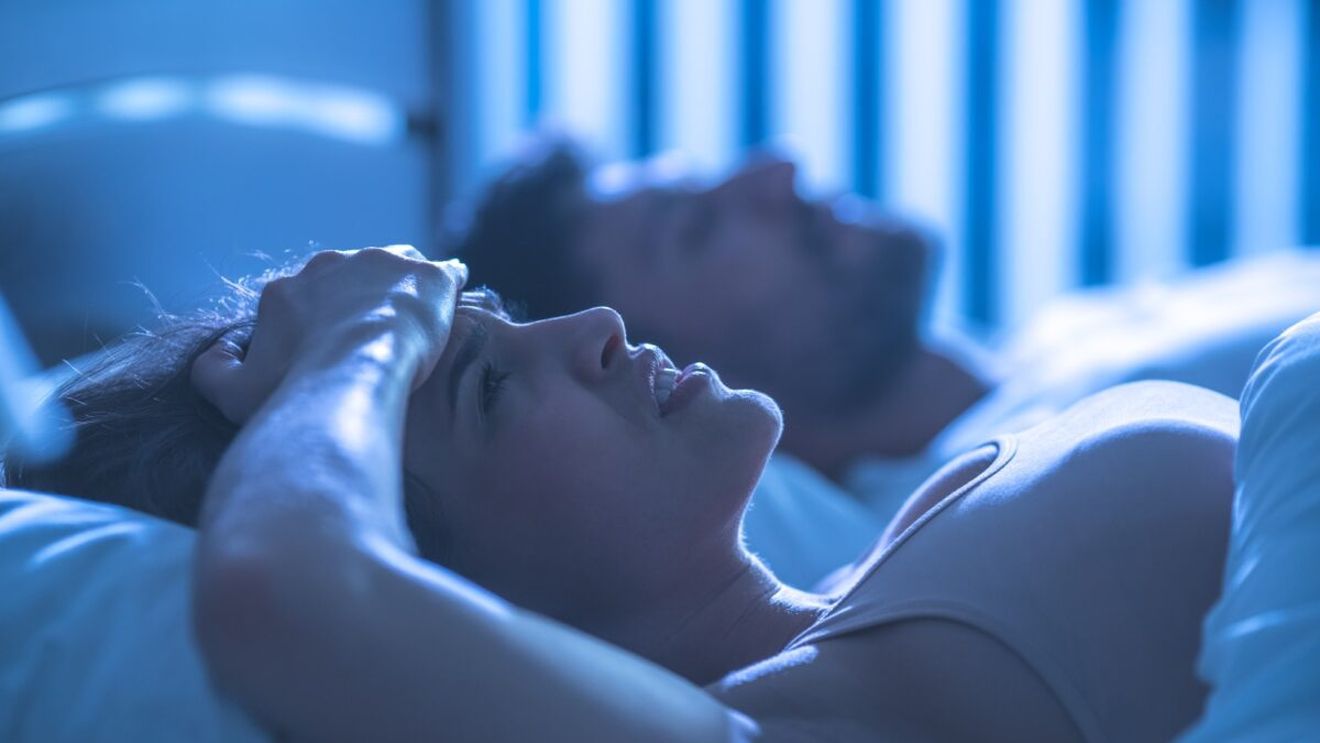 Care este motivul pentru care te trezești între 3 și 5 dimineața. Explicația științifică