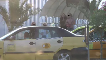 Rita Muresan nu pierde timpul prin cluburi: daca nu se combina cu vreun tinerel, atunci bea pahar dupa pahar!