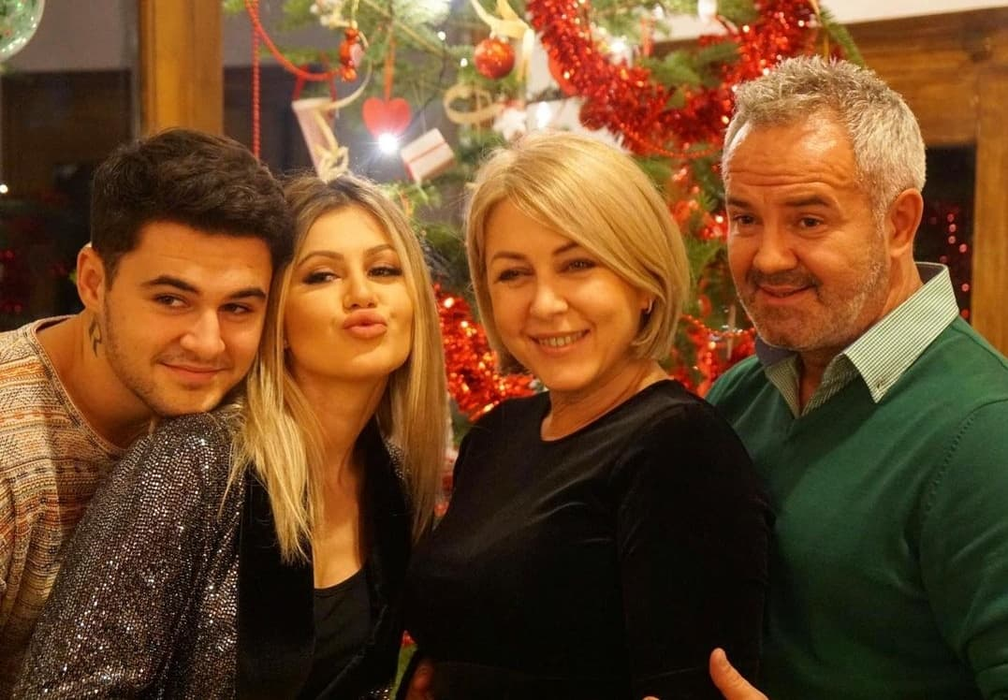 Mario Fresh, mesaj emoționant pentru sora sa! Cei doi și-au spus adio pentru o perioadă lungă. „Te aștept acasă, eu nu plec nicăieri”