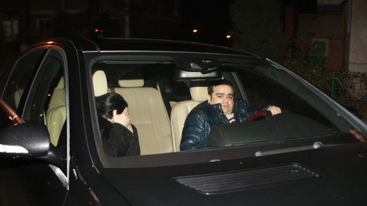 Gestul facut de Adrian Minune pentru amanta! Ce i-a oferit tinerei direct din portbagaj. FOTO