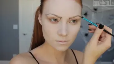 ASA arata in momentul in care incepe sa se machieze! Rezultatul este unul absolut fascinant!