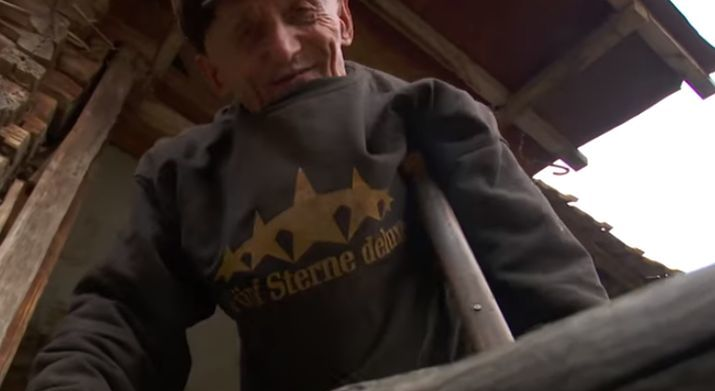 Au murit la un an de la filmări! E cutremurător ce au găsit reporterii TVR în satele izolate din România VIDEO
