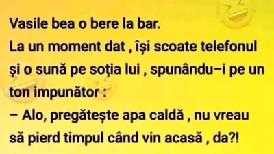 Bancul de sâmbătă | Vasile bea o bere la bar