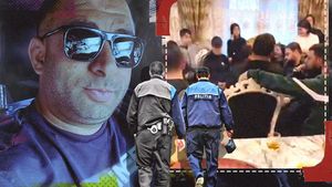 Astăzi ar fi fost ziua de naștere a lui Emi Pian! Cum l-au comemorat Duduienii? Florin Salam și Costel Biju au cântat în memoria interlopului. Poliția a oprit evenimentul