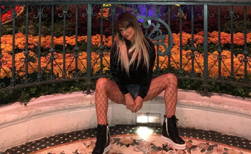 Andreea Antonescu a făcut valuri cu mesajul din miez de noapte: „Citeşte o carte! Suge-o…”