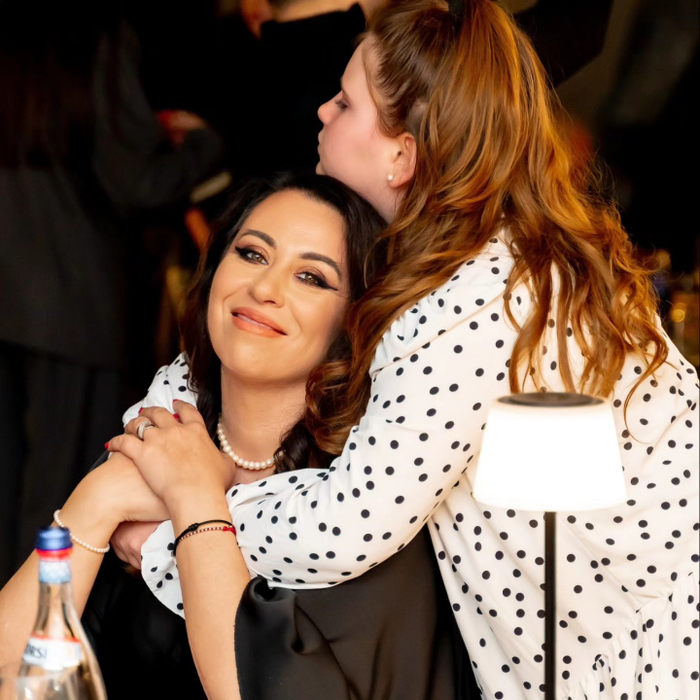Oana Roman s-a săturat de singurătate şi a dat anunţ matrimonial: „Vă rog eu să nu mă daţi la ziar”