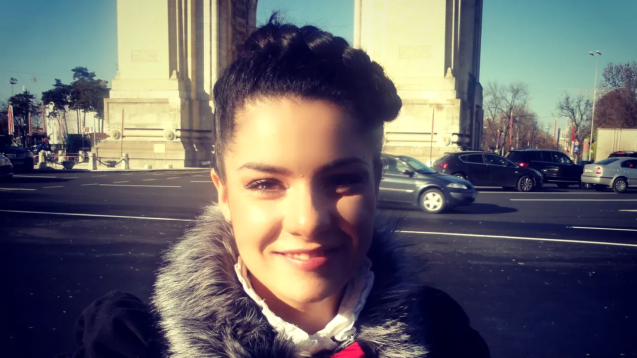 VJ Oana Tache de la MTV, ţinută 100% made în România, de 1 Decemrie! Ce părere ai de stilul ei, îţi place?