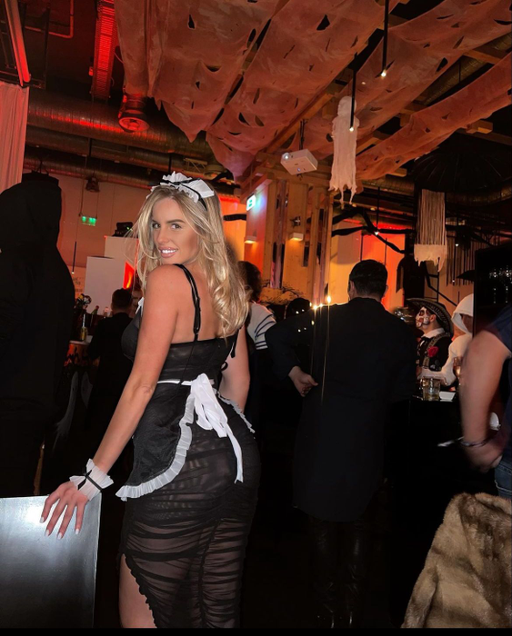 Cum s-au costumat vedetele de Halloween. Topul celor mai sexy apariţii. FOTO