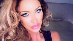 Culisele unei regii a carei protagonista a fost Bianca! Ce au pus-o producatorii de la Antena 1 sa faca la “Burlacita”!