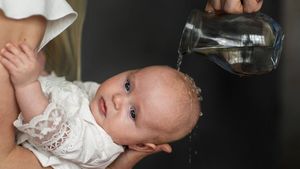 (P) Nașii și finii la botez: ce achiziții sunt necesare de fiecare parte?