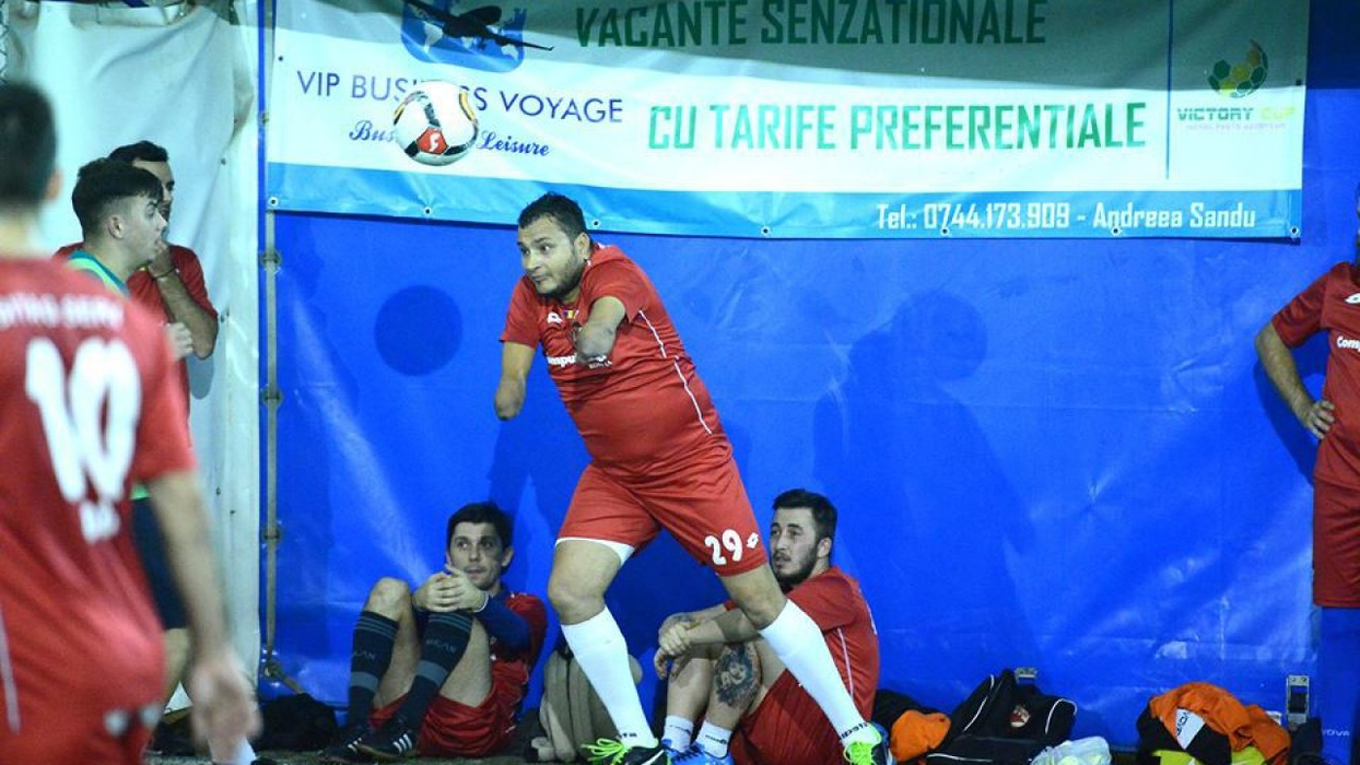 Povestea emoționantă a concurentului fără mâini, Florin Buricea, care i-a impresionat pe jurații de la Chefi la cuțite