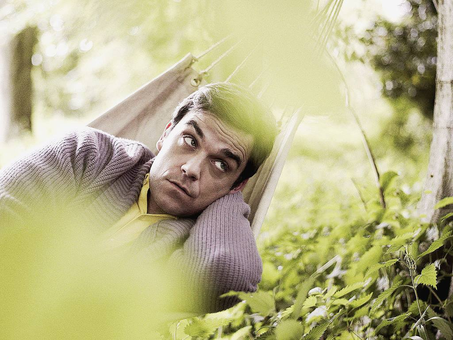 Robbie Williams a devenit tată pentru a treia oară! Fetița se numește Colette „Coco” Josephine