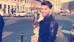 Fanii s-au speriat cand au vazut asta! Smiley, de nerecunoscut intr-un selfie! “Daca nu aveai ochelarii, nu stiam cine esti!"