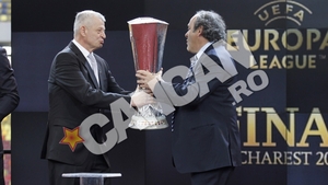 Oprescu: "Am emotii la primirea cupei Europa League ca inainte de a intra in sala de operatii. Platini e multumit de pregatirile pentru finala"