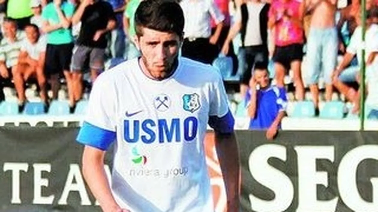 Modelul s-a bucurat ca i-a purtat noroc iubitului ei. Radut i-a dedicat Ginei Pistol primul sau gol la Pandurii