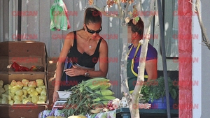 Bianca Drăgușanu are preț fix! Se scoală din pat doar pentru superoferte, dar vrea să se reorienteze: “Mă apuc de vândut castraveți în piață”
