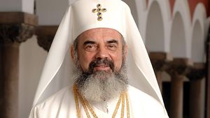 Ce spune Patriarhul Daniel despre preotii care CER bani la inmormantari: "Este interzis..."
