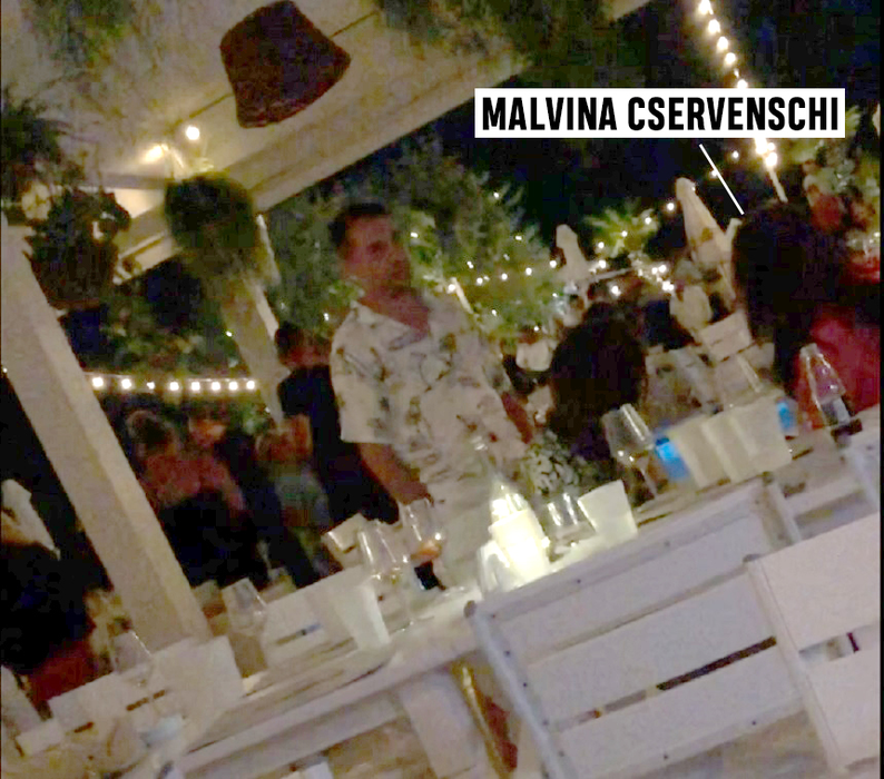 Malvina Cservenschi a petrecut la Asylum Mamaia fără ginerele ”Uluitorului”!