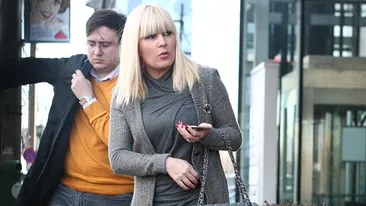 Am filmat întâlnirea ce anunţă marea revenire în politică! Ce a pus la cale Elena Udrea cu... omul care i-a stat 10 ani în umbră!