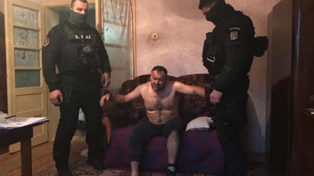 Coșciugul cu trupul lui Ionel Lepa, ucigașul polițistului omorât în misiune, nu a fost primit în capela cimitirului unde va fi înmormântat