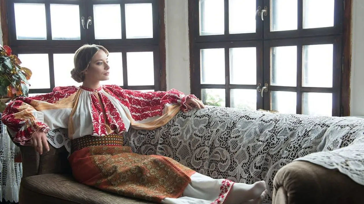 „RomânIA Autentică” sărbătorește Ziua Internațională a Iei la Paris